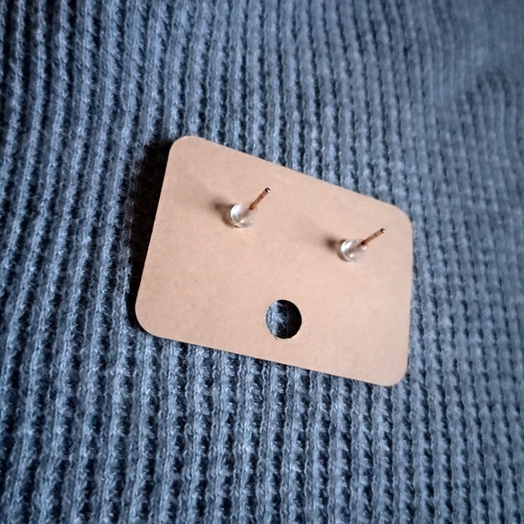 Flower earrings - Picture 3 of 3